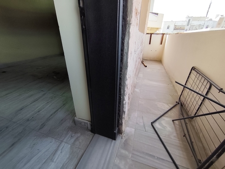 East Riffa, Apartments/Houses, BHD 170/year,  1 BR,  East Riffa:- Spacious Semifurnished Studio Flat On Rent With Unlimited Ewa..