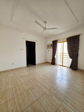 Juffair, Apartments/Houses, BHD 220/month,  2 BR,  -Parking ,Neet & Clean Semi Furnished 2 BHK Balcony Flat Without Ewa@220/BD Juffair