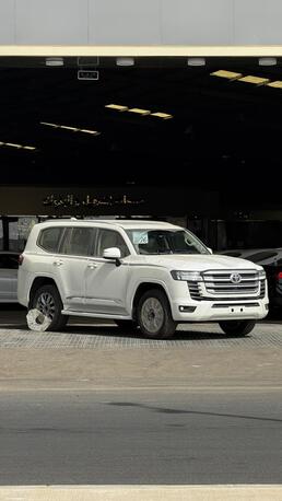 Paris, Vehicles, Cars & Trucks , 2026,  2026,  Automatic,  ,  تويوتا