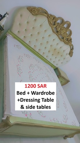 Jeddah, Household Items, SAR 2100,  Bed Sets & Sofa Set