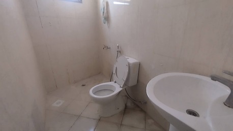 Manama, Offices, BHD 130,  Manama:- 1Bhk Unfurnished Commercial Flat/Office On Rent.Bd 130/- Without Ewa.