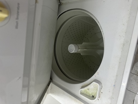 Al Malaz, Heavy Equipment, SAR 2500,  Washing Machine /GE Double Decker Heavy Duty Laundry