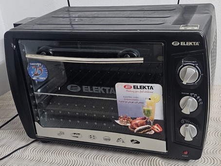 Al Malaz, Appliances, SAR 520,  Electric Oven,LCD TV (40"),table, Chapathi Maker , Water Dispenser For Sale