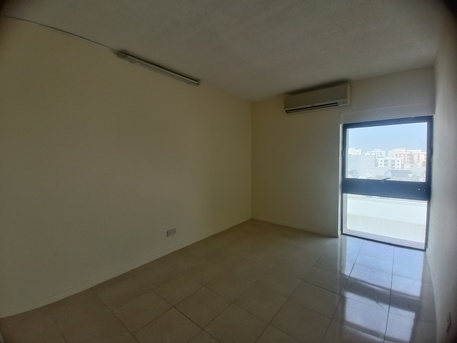 Adliya, Apartments/Houses, BHD 330/month,  3 BR,  150 Sq. Meter,  Semi Furnished 3bhk With Inclusive