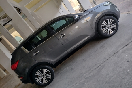 Salmaniya, Vehicles, Cars & Trucks , Kia Sportage,  2016,  Automatic,  121000 KM,