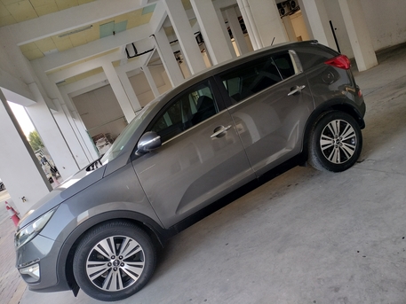 Salmaniya, Vehicles, Cars & Trucks , Kia Sportage,  2016,  Automatic,  121000 KM,