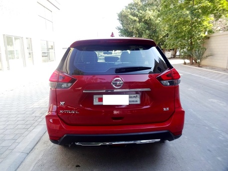 Zinj, Vehicles, Cars & Trucks , BHD 160,  NISSAN X TRAIL,  2021,  Automatic,  87000 KM,   SINGLE OWNER ZERO ACCIDENT AGENT MAINTAINED