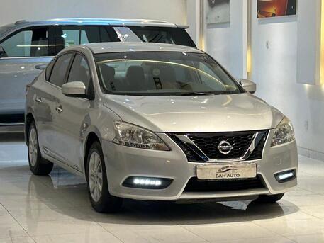 East Riffa, Vehicles, Cars & Trucks , BHD 3300,  Nissan Sentra,  2020,  Automatic,  94000 KM,   2.0L MODEL  FOR SALE