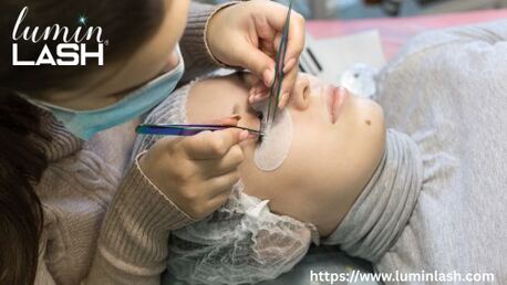 New York, Beautician, Best Eyelash Extensions Missouri City For Glam Looks