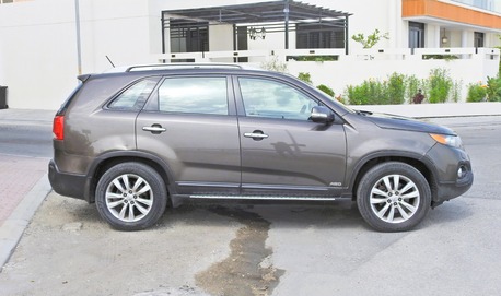 Manama, Vehicles, Cars & Trucks , BHD 100,  Kia Sorento,  2012,  163000 KM,    Model Excellent Condition FOR SALE