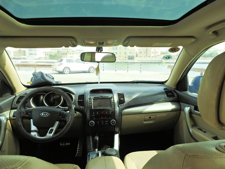 Manama, Vehicles, Cars & Trucks , BHD 100,  Kia Sorento,  2012,  163000 KM,    Model Excellent Condition FOR SALE