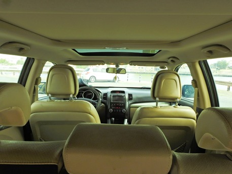 Manama, Vehicles, Cars & Trucks , BHD 100,  Kia Sorento,  2012,  163000 KM,    Model Excellent Condition FOR SALE