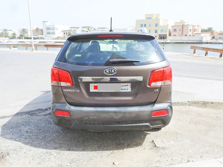 Manama, Vehicles, Cars & Trucks , BHD 100,  Kia Sorento,  2012,  163000 KM,    Model Excellent Condition FOR SALE