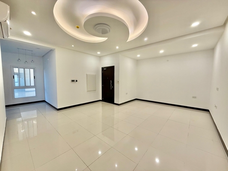 Sanad, Apartments/Houses, BHD 300/year,  3 BR,  3bhk Sanad Bahrain شقه ٣غرف سند