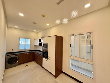 Sanad, Apartments/Houses, BHD 300/year,  3 BR,  3bhk Sanad Bahrain شقه ٣غرف سند