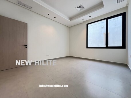 Kuwait City, Villas, KWD 720,  Spacious Rooftop Villa Floor For Rent In Abu Fatira