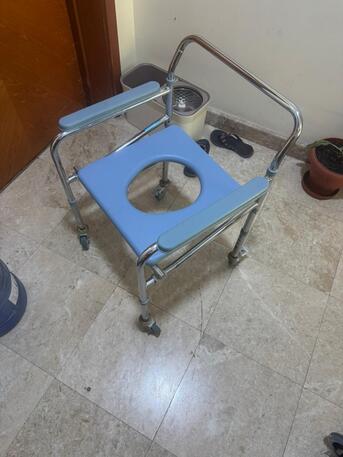 Umm Al Hassam, Household Items, BHD 10,  Wheelchair, Walker, Bathroom Seat, 10BD