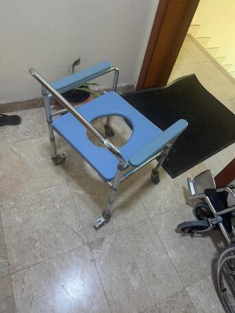 Umm Al Hassam, Household Items, BHD 10,  Wheelchair, Walker, Bathroom Seat, 10BD