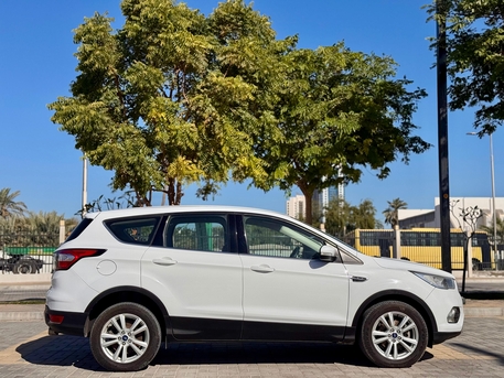 Manama, Vehicles, Cars & Trucks , BHD 3800,  Ford Escape,  2019,  Automatic,  125000 KM,  Single Owner Call: 33662799