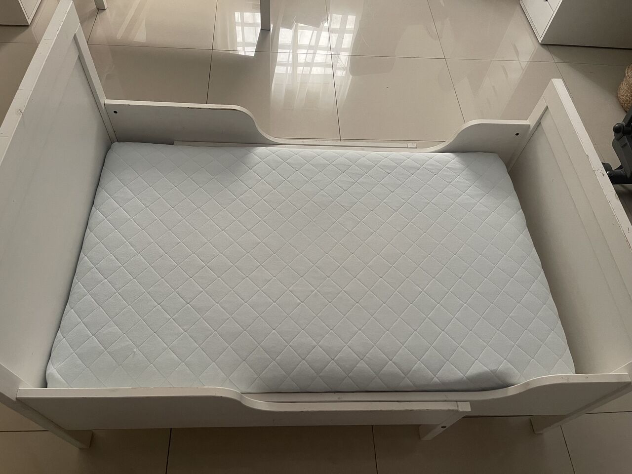 Riyadh, Furniture, SAR 300,  Extendable Bed With Matress For Sell From Ikea
