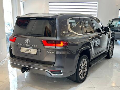 East Riffa, Vehicles, Cars & Trucks , BHD 24300,  Toyota Land Cruiser,  2022,  Automatic,  138000 KM,   VXR TWIN TURBO MODEL   FOR SALE