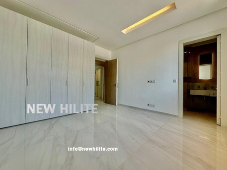 Kuwait City, Villas, KWD 1000,  Spacious Modern 3 Master Bedroom Floor For Rent In Rawda