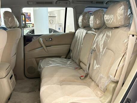 East Riffa, Vehicles, Cars & Trucks , BHD 5400,  Nissan Patrol SE,  2013,  Automatic,  240000 KM,