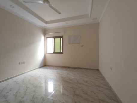 Tubli, Apartments/Houses, BHD 250/year,  3 BR,  Tubli:- 3Bhk Spacious Unfurnished Flat On Rent..