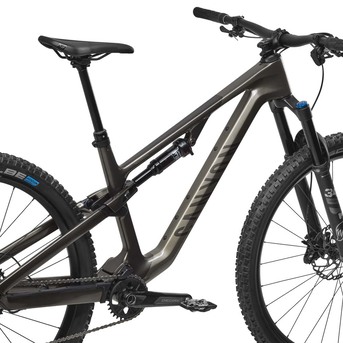 Jakarta, Bicycles, USD 2249,  2025 Canyon Neuron CF 7 Mountain Bike (INDORACYCLES)