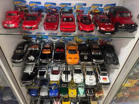 Al Aziziyah, Toys & Games, SAR 123,  Metal Toy Cars Diecast Model - مجسمات سيارات