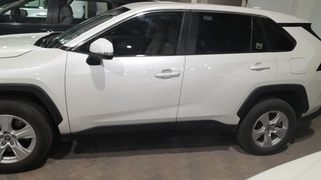 Khobar, Vehicles, Cars & Trucks , SAR 71,  Toyota RAV4 LE,  2020,  Automatic,  185 KM,  Rav4 LE V.Good Car - No Accident - New Istemara 3Y - New 4 Dunlop Tires - ARAMCO Staff