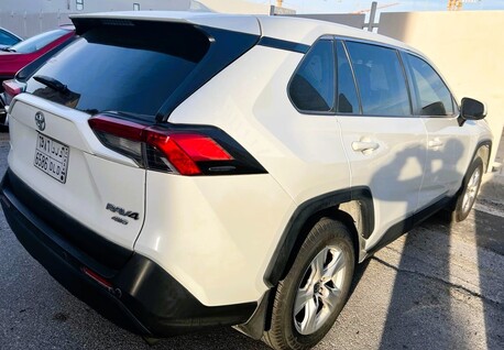 Khobar, Vehicles, Cars & Trucks , SAR 71,  Toyota RAV4 LE,  2020,  Automatic,  185 KM,  Rav4 LE V.Good Car - No Accident - New Istemara 3Y - New 4 Dunlop Tires - ARAMCO Staff