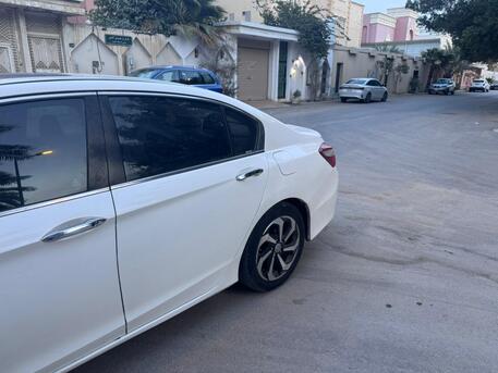 Riyadh, Vehicles, Cars & Trucks , SAR 25000,  Honda Accord,  2014,  Automatic,  285871 KM,