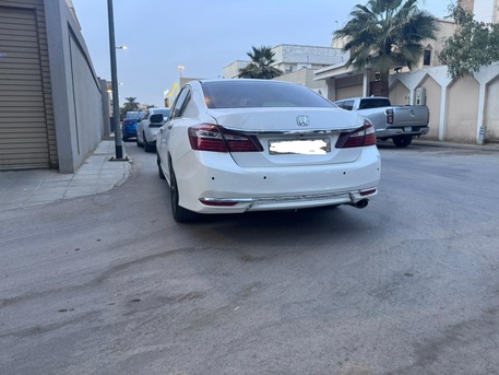 Riyadh, Vehicles, Cars & Trucks , SAR 25000,  Honda Accord,  2014,  Automatic,  285871 KM,