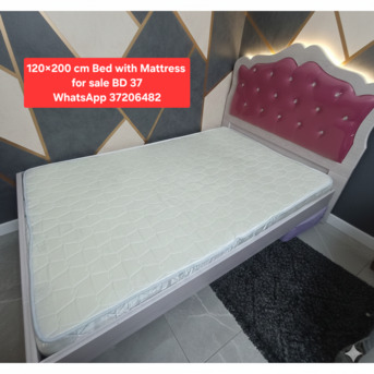 Manama, Furniture, BHD 37,  ✅️ 120?200 Cm Bed With Mattress For Sale In Good Condition With Delivery