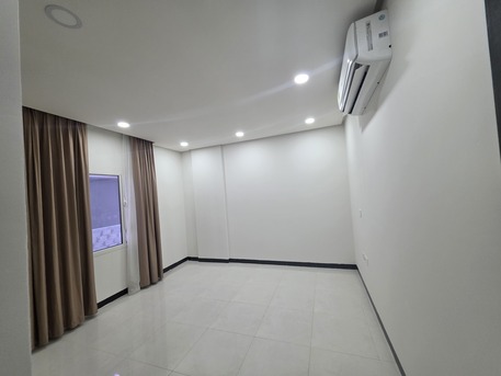 Hidd, Apartments/Houses, BHD 250/month,  Furnished,  2 BR,  BHD:-250/month SEMI FURNISHED 2 BHK APARTMENT FOR RENT IN HIDD -:MUNEEB" *35041493