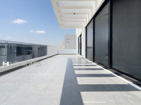 Kuwait City, Villas, KWD 720,  Spacious Roof Top Villa Floor For Rent In Abu Fatira