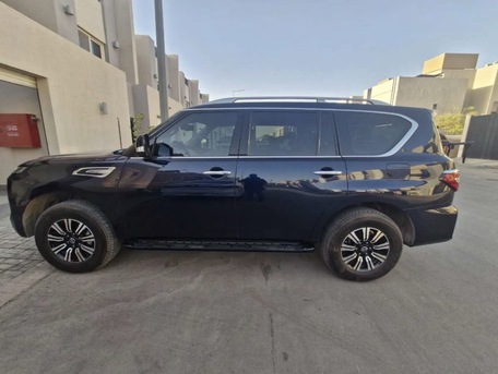 Riyadh, Vehicles, Cars & Trucks , SAR 185000,  Nissan Patrol,  2024,  Automatic,  17500 KM,    SE Excellent Condition Still Under Warranty