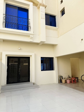 Arad, Villas, BHD 420,  Villa For Rent: In Arad فيلا للايجار في عراد