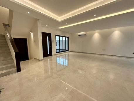 Busaiteen, Villas, BHD 800,  Villa For Rent In Busaiteen Semi-furnished Included فيلا نص مفروش للايجار في البسيتي
