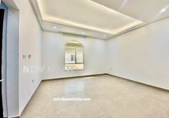 Kuwait City, Villas, KWD 950,  Four-Bedroom Floor For Rent In Al-Siddeeq