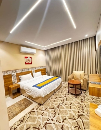 Riyadh, Jobs, হোটেল ডিপার্টমেন্ট