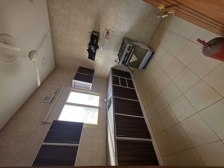 Zinj, Apartments/Houses, BHD 250/month,  2 BR,  - Very Neet & Clean, Parking Semi Furnished 2 BHK Flat With Ewa @250/BD Zinj