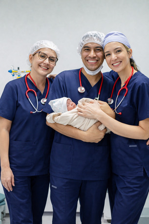 Mumbai, Health & Beauty Items, INR 1399,  Shop Modern Scrub Suits For Doctors With Superior Comfort