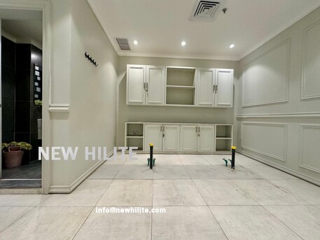 Kuwait City, Apartments/Houses, KWD 2000/month,  Studio,  Salon For Rent In Sharq, Kuwait