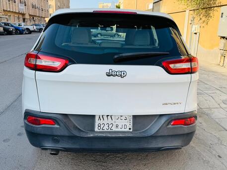 Dammam, Vehicles, Cars & Trucks , SAR 29000,  CHEROKEE JEEP,  2016,  Automatic,  155939 KM,  I Am Selling .
