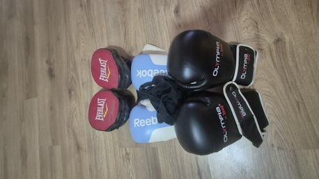 Irqah, Sporting Goods, SAR 80,  2 Pairs Boxing Gloves And Training Pads