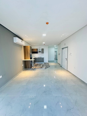 Janabiya, Apartments/Houses, BHD 280/year,  2 BR,  Apartment Semi-furnished For Rent In Janabiyah  شقه نص مفروش للايجار في الجنبي