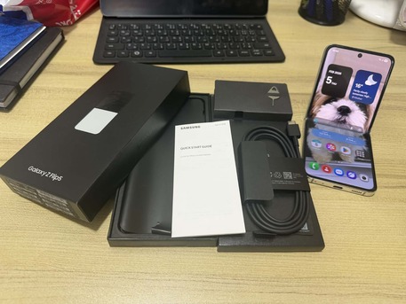 Khobar, Mobile Phones, SAR 1500,  Samsung Galaxy Z Flip5