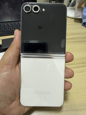 Khobar, Mobile Phones, SAR 1500,  Samsung Galaxy Z Flip5